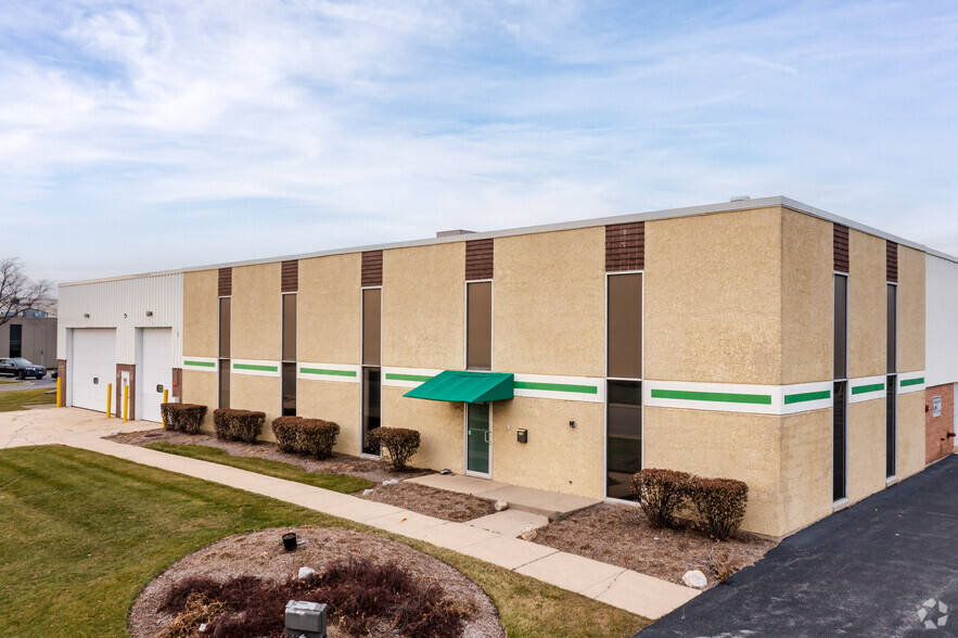 1300 Touhy Ave, Elk Grove Village, IL for lease - Building Photo - Image 1 of 5