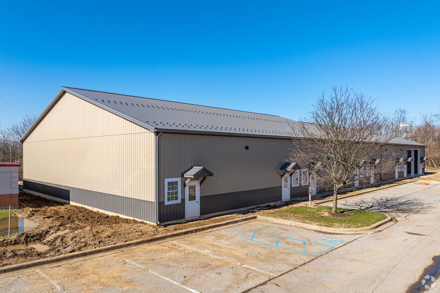 4040 N DuPont Hwy, New Castle, DE for lease - Building Photo - Image 1 of 6
