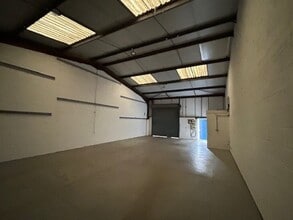 West Stone, Droitwich for lease Interior Photo- Image 2 of 2