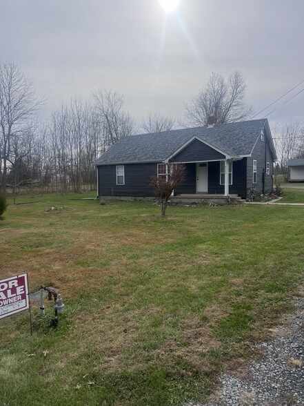 6945 S Wilson Rd, Elizabethtown, KY à vendre - Photo du bâtiment - Image 2 de 14