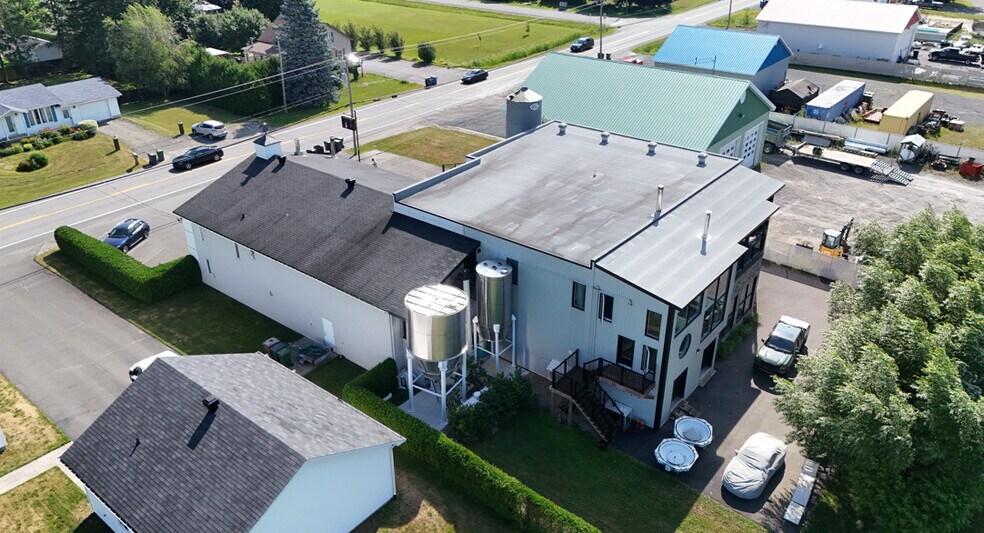 1887 Boul Saint-Joseph O, Saint-majorique, QC for sale - Aerial - Image 3 of 5