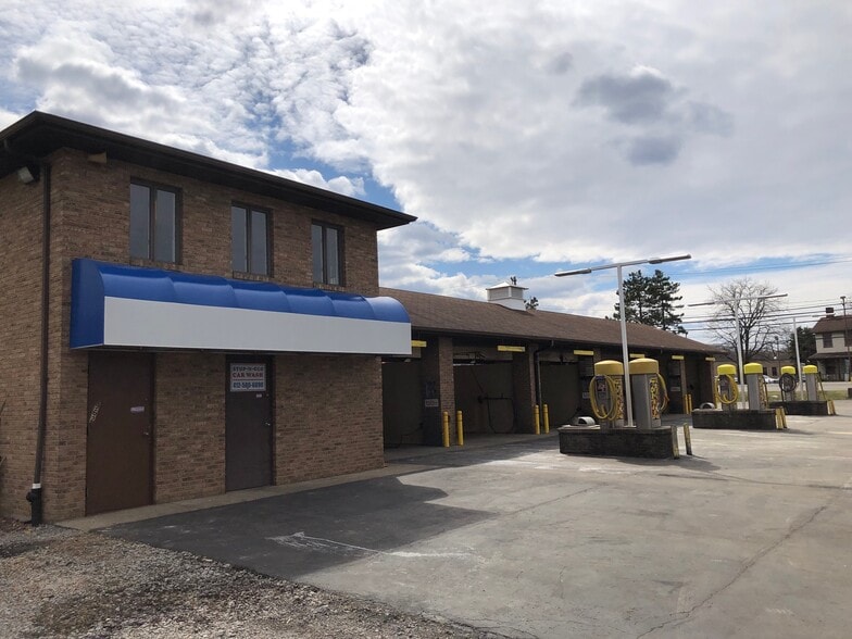 962 Brodhead Rd, Coraopolis, PA for lease - Building Photo - Image 1 of 9