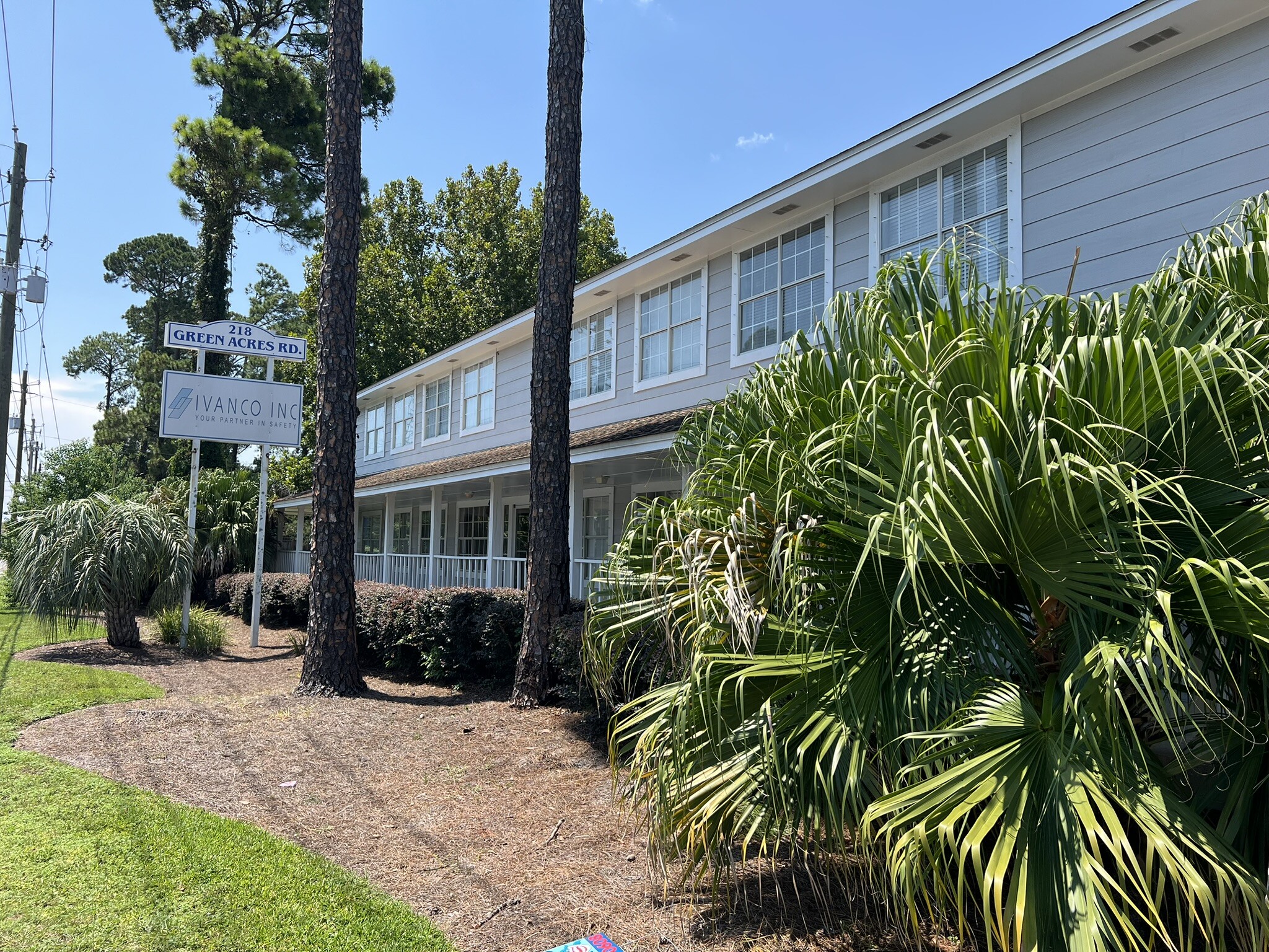 218 Green Acres Rd, Fort Walton Beach, FL for lease Building Photo- Image 1 of 10
