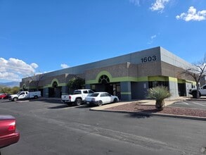 1603 S Eastside Loop, Tucson, AZ à louer Photo intérieure- Image 1 de 2
