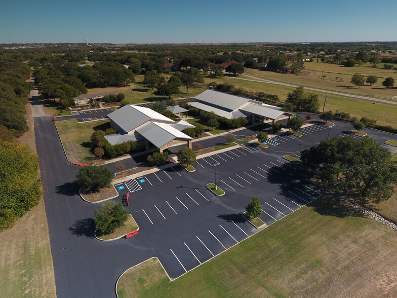 601 Old Base Rd, Aurora, TX for sale - Building Photo - Image 1 of 1