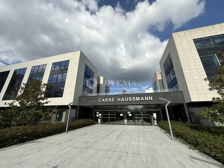 Bureau dans Jossigny à louer - Photo du bâtiment - Image 1 de 10