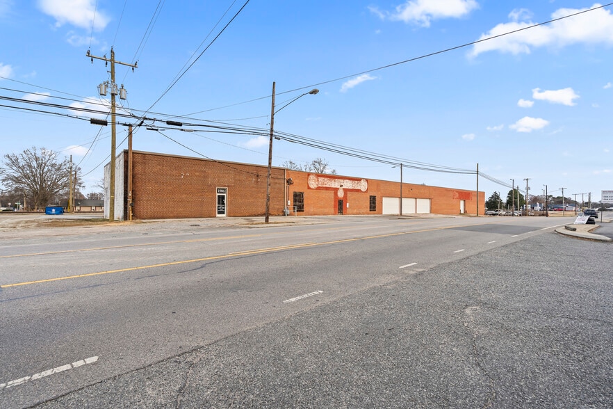 1906 N Main St, Kannapolis, NC for sale - Building Photo - Image 3 of 44