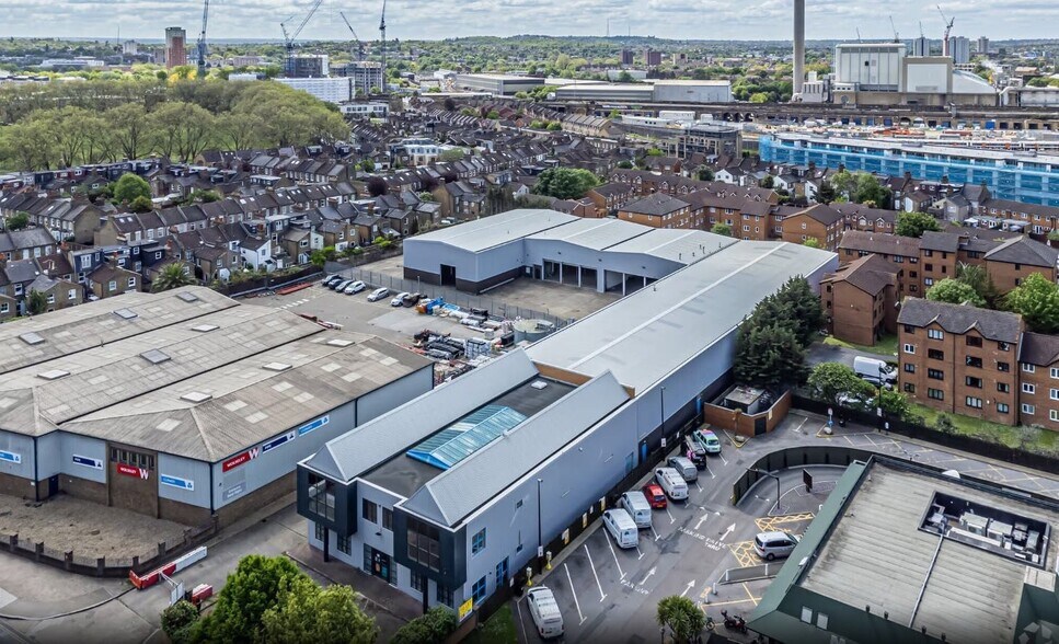 2 Evelyn St, Londres à louer - Photo du bâtiment - Image 3 de 9