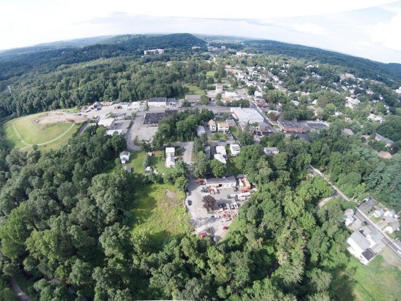 14 Cary Pl, Mount Kisco, NY for lease - Other - Image 3 of 11