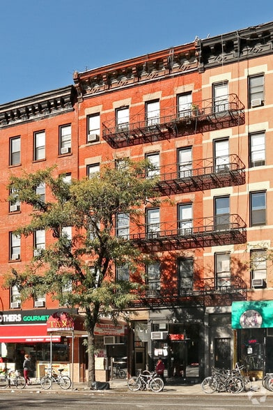 691 Tenth Ave, New York, NY for sale - Building Photo - Image 2 of 12