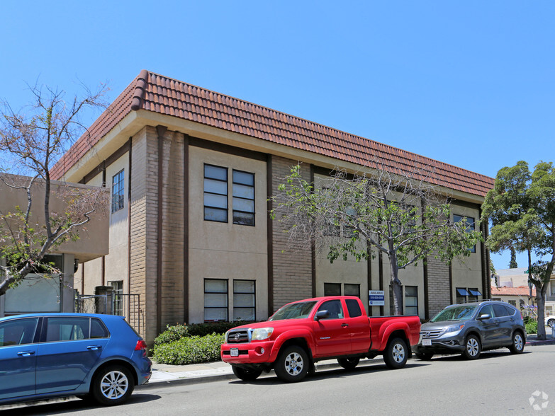 303-325 W Joaquin Ave, San Leandro, CA for lease - Building Photo - Image 3 of 5