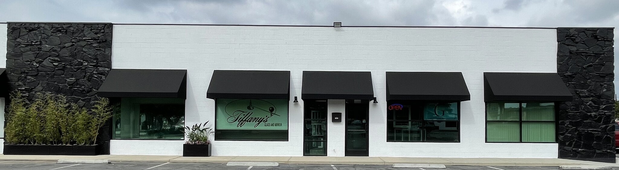 6161 Lincoln Ave, Buena Park, CA for lease Building Photo- Image 1 of 3