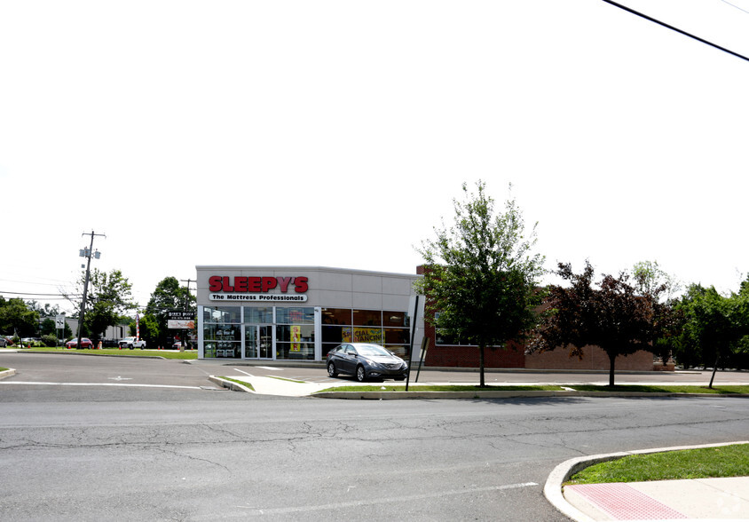 620 W Street Rd, Warminster, PA for lease - Building Photo - Image 1 of 5