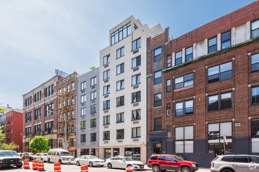 308 E 109th St, New York, NY for sale - Building Photo - Image 3 of 5