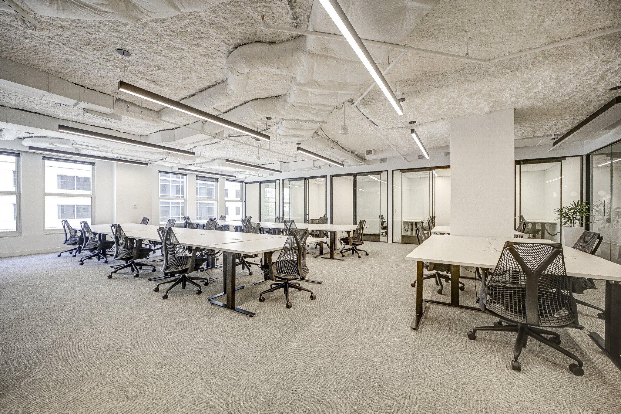 875 15th St NW, Washington, DC à louer Photo intérieure- Image 1 de 2