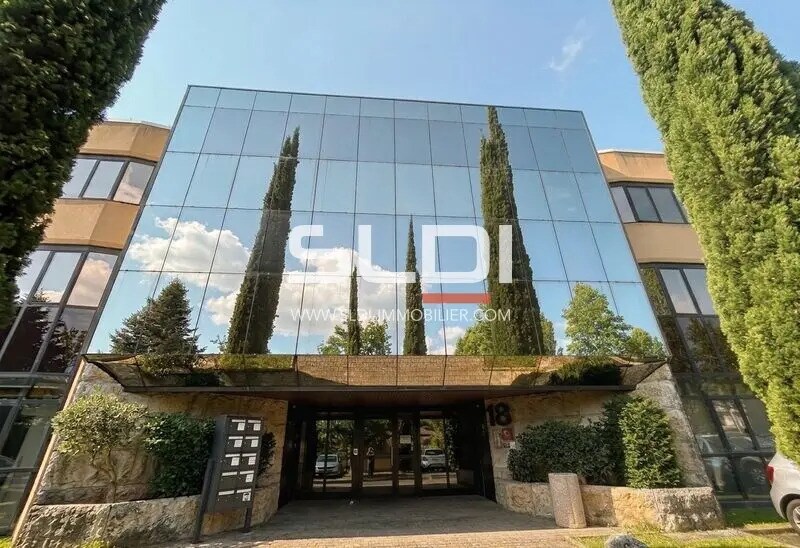 Office in SAINT-DIDIER-AU-MONT-D'OR for lease Building Photo- Image 1 of 16