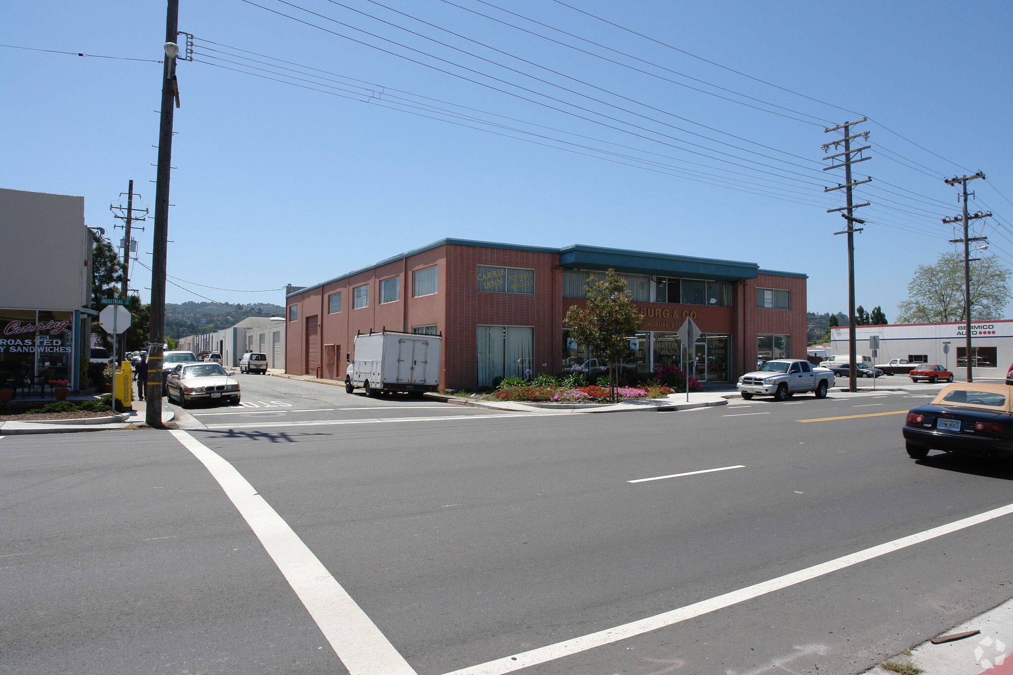 758 Industrial Rd, San Carlos, CA for lease Primary Photo- Image 1 of 6