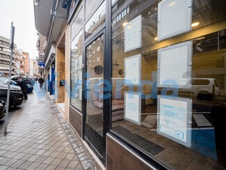 Plus de détails pour Multi-résidentiel à vendre