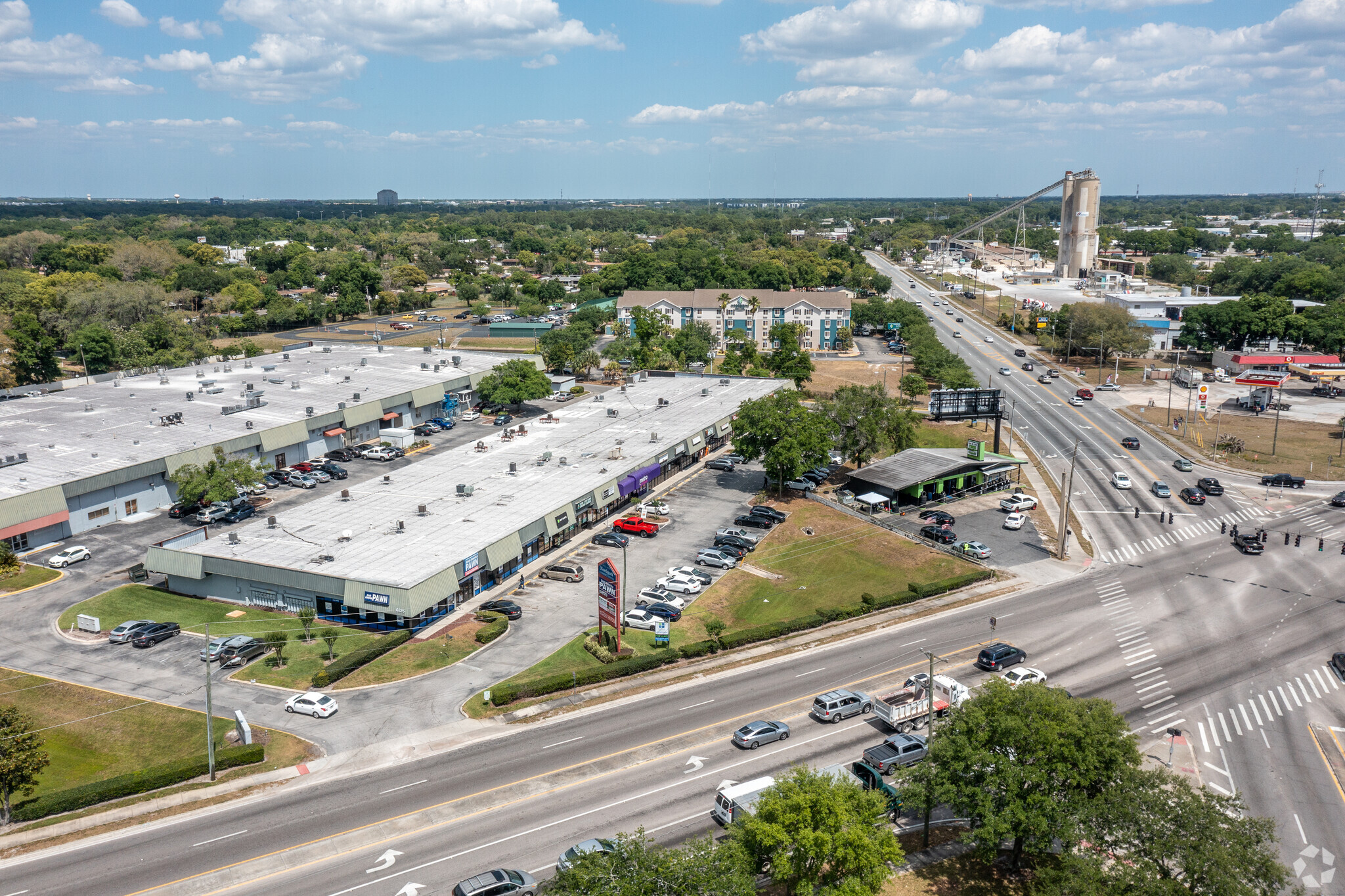 6325-6375 N Orange Blossom Trl, Orlando, FL for lease Aerial- Image 1 of 5