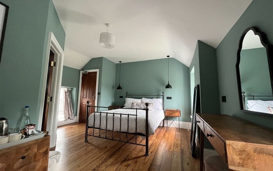 St Clears, Carmarthen for sale - Interior Photo - Image 3 of 9