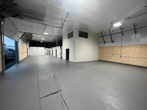 2990 Portland Rd NE, Salem, OR à louer Photo intérieure- Image 2 de 4