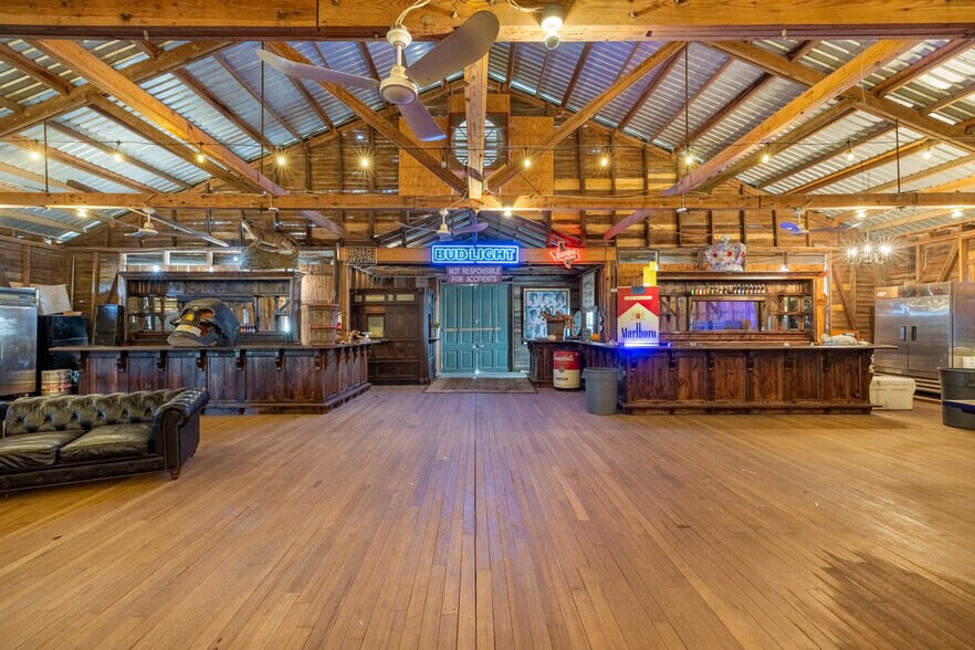 550 Washington Street portefeuille de 3 propriétés à vendre sur LoopNet.ca - Photo intérieure - Image 3 de 20