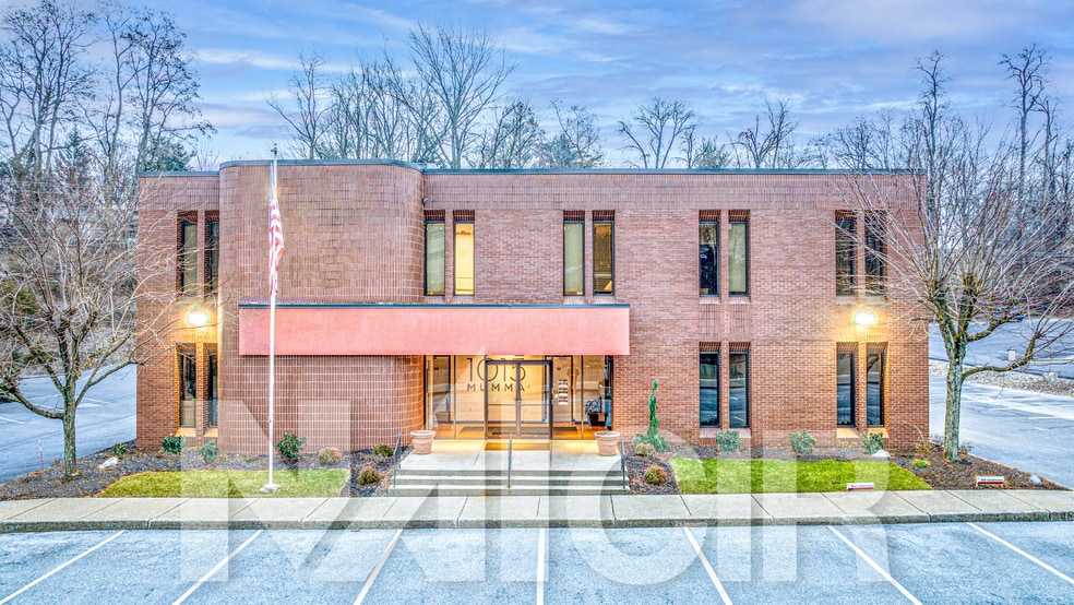 1015 Mumma Rd, Lemoyne, PA for lease - Building Photo - Image 1 of 4