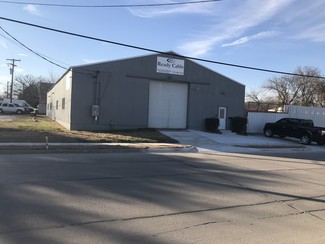 More details for 401 Throckmorton St, McKinney, TX - Industrial for Sale