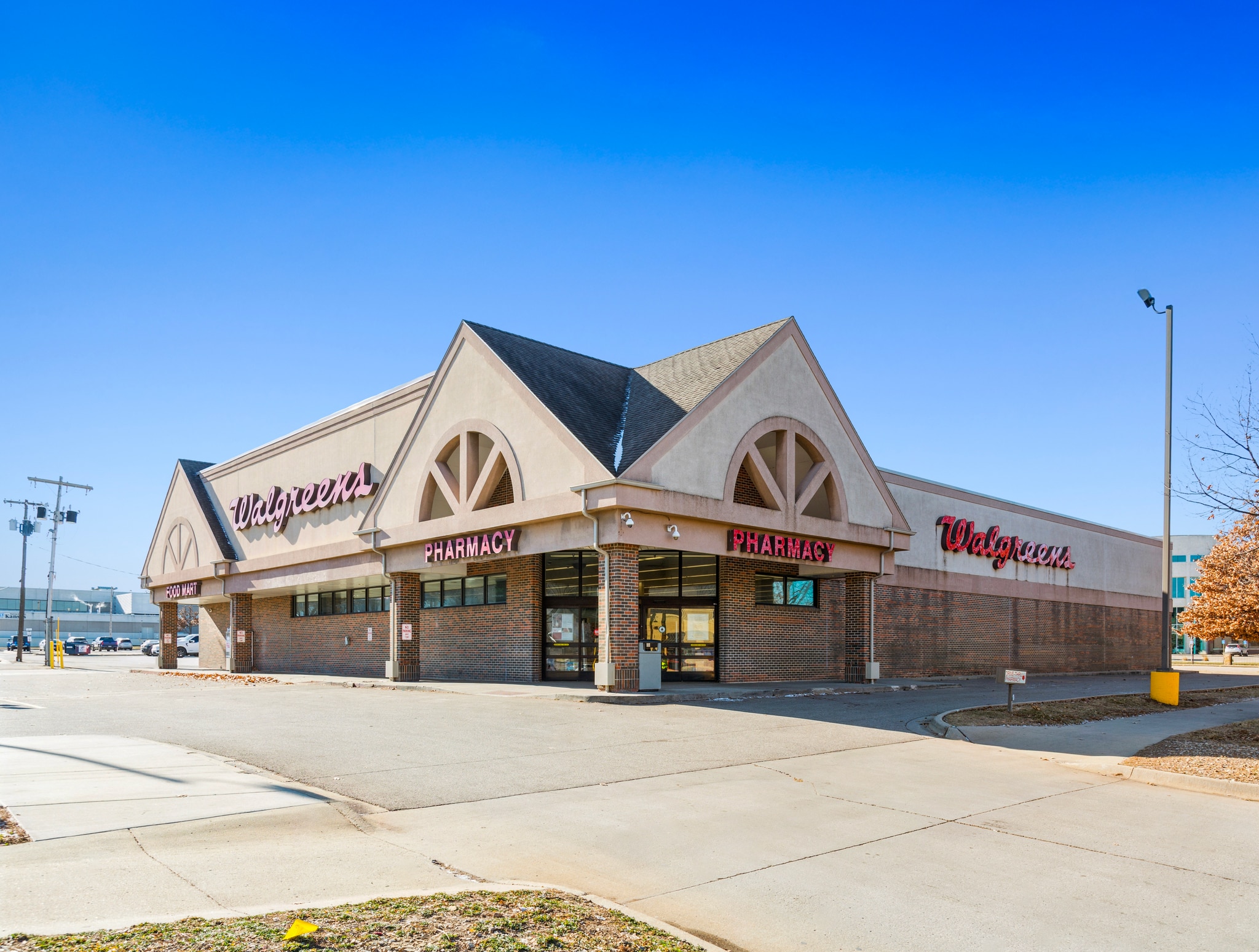 1001 SW Topeka Blvd, Topeka, KS for sale Primary Photo- Image 1 of 8