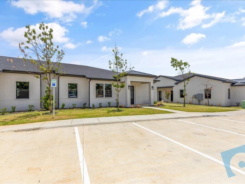 1220 N Kimball Ave, Southlake, TX à louer - Photo du bâtiment - Image 3 de 7