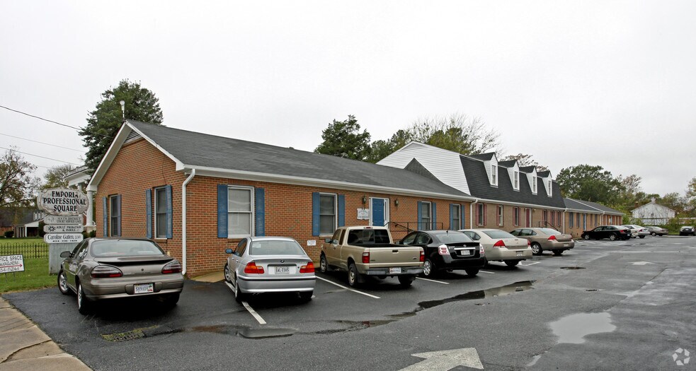 420 S Main St, Emporia, VA à louer - Photo du bâtiment - Image 2 de 4