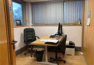 1-4 Diamond Way, Stone for lease Interior Photo- Image 1 of 4