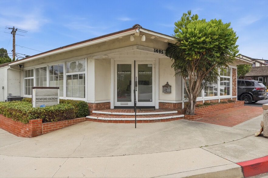 1495 Glenneyre St, Laguna Beach, CA for lease - Building Photo - Image 2 of 17