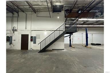8010 Wheatland Ave, Sun Valley, CA 91352 - Unit C -  - Interior Photo - Image 1 of 15