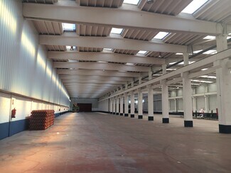 Plus de détails pour Calle de las Torres Quevedo, 18, Coslada - Industriel à louer