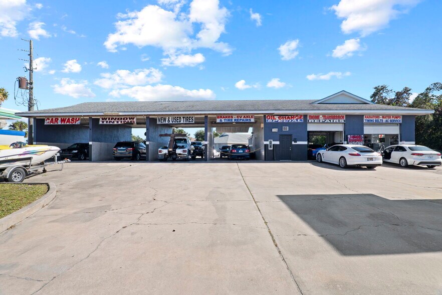 665 S Babcock St, Melbourne, FL à vendre - Photo du bâtiment - Image 3 de 34