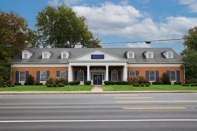 2020 Nicholasville Rd, Lexington, KY for lease Building Photo- Image 1 of 3