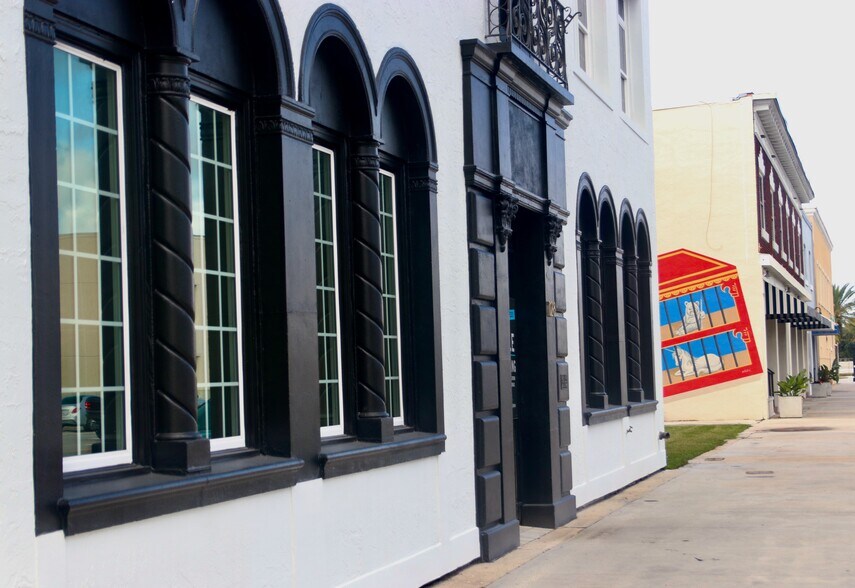 128 Orange Ave, Daytona Beach, FL à louer - Photo du bâtiment - Image 2 de 6