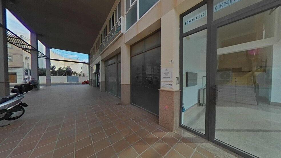 Office in Roquetas de Mar, Almería for sale - Building Photo - Image 1 of 31