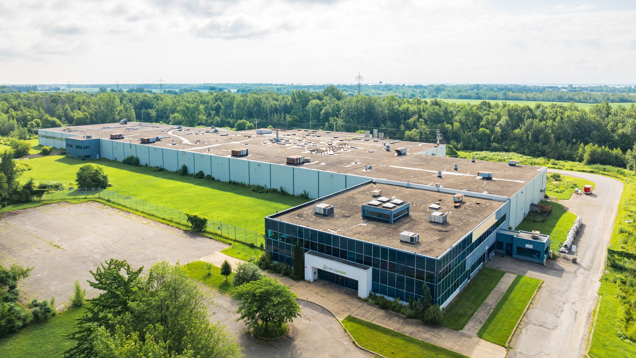 500 Rue Léger, Riviere-beaudette, QC à vendre Photo du bâtiment- Image 1 de 15