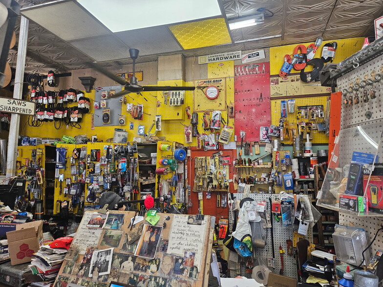 1307 Walnut St, Mckeesport, PA à vendre - Photo du bâtiment - Image 2 de 9