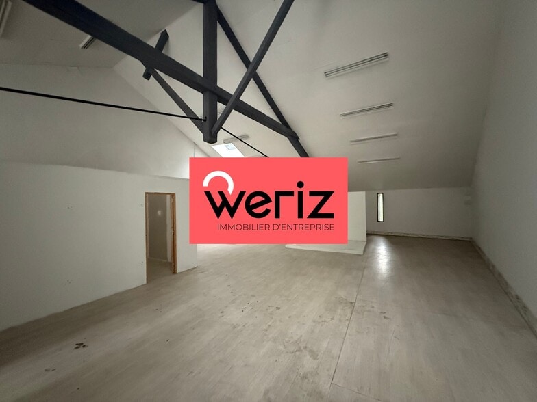 Flex in Marseille for lease - Building Photo - Image 2 of 7