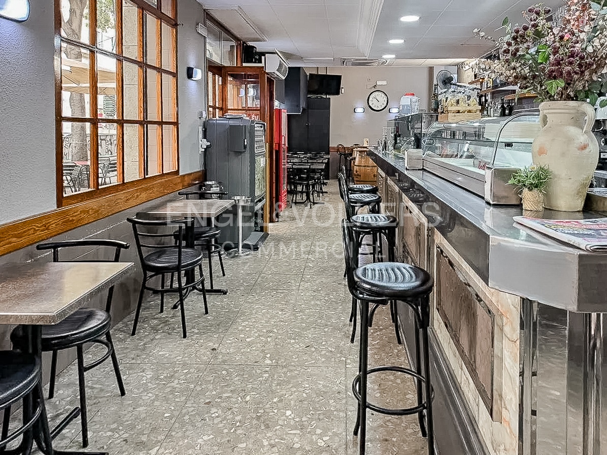 Multifamily in Barcelona, Barcelona for sale Interior Photo- Image 1 of 2