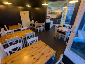 87-89 Eversley Rd, Sketty for lease Interior Photo- Image 2 of 6