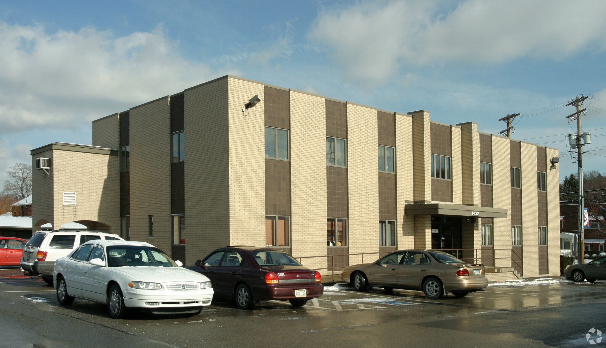 1432 Lincoln Way, McKeesport, PA à louer Photo principale- Image 1 de 12