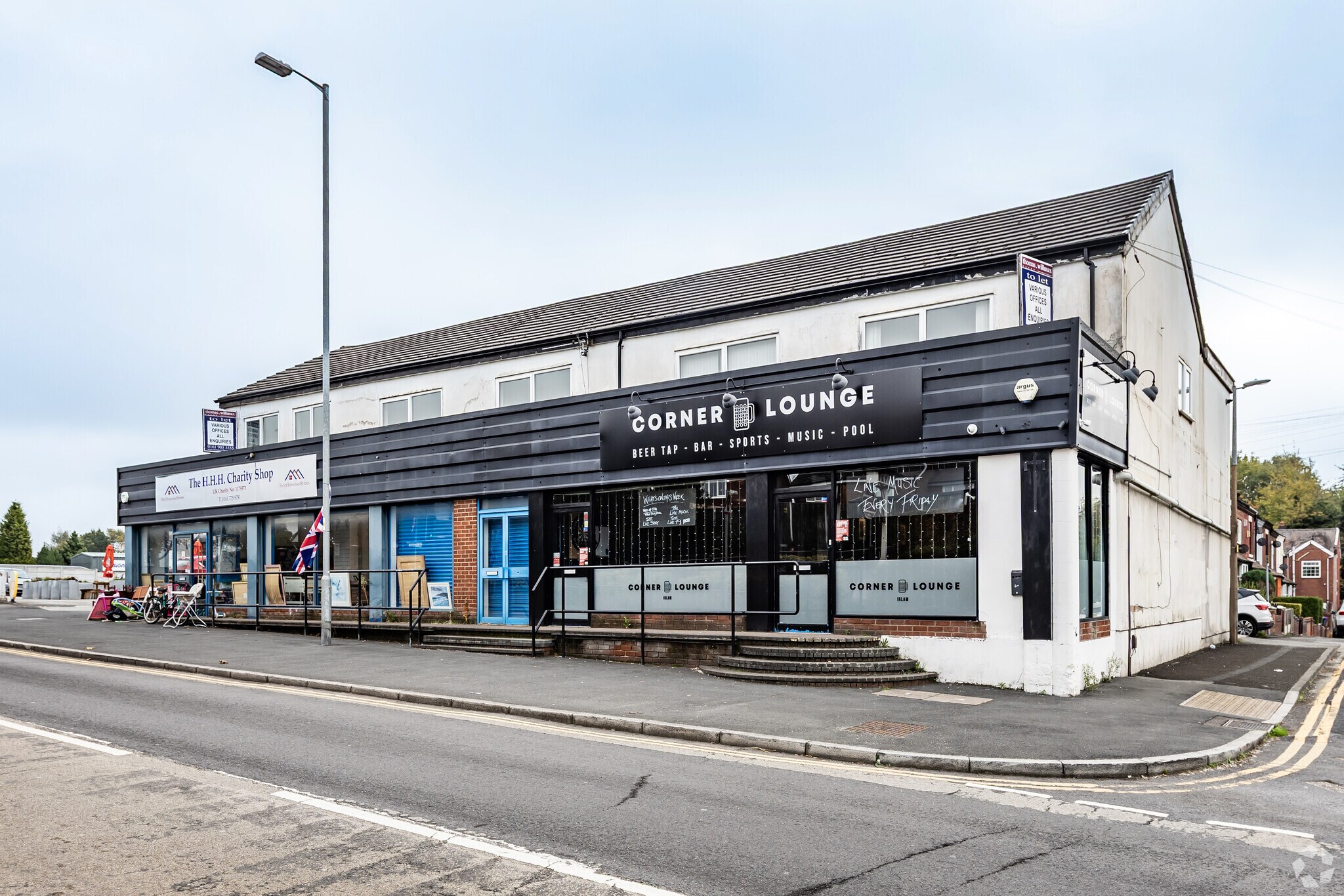 621-629 Liverpool Rd, Manchester à louer Photo du bâtiment- Image 1 de 7