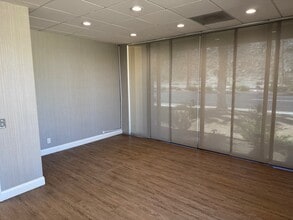 69844-69848 Highway 111, Rancho Mirage, CA à louer Photo intérieure- Image 1 de 4