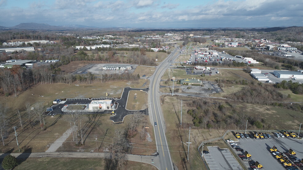 7101 Strawberry Plains Pike, Knoxville, TN for lease - Aerial - Image 3 of 6