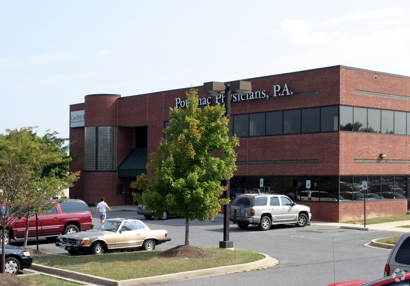 110 Baughmans Ln, Frederick, MD for lease - Lobby - Image 3 of 8