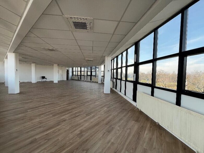 7 Rue Roland Martin, Champigny-sur-Marne for lease - Building Photo - Image 3 of 6